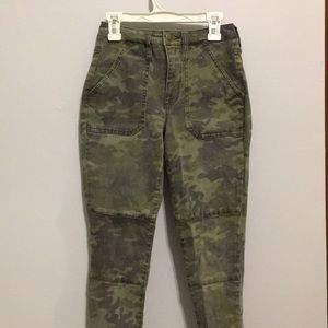 High top camouflage skinny jeans